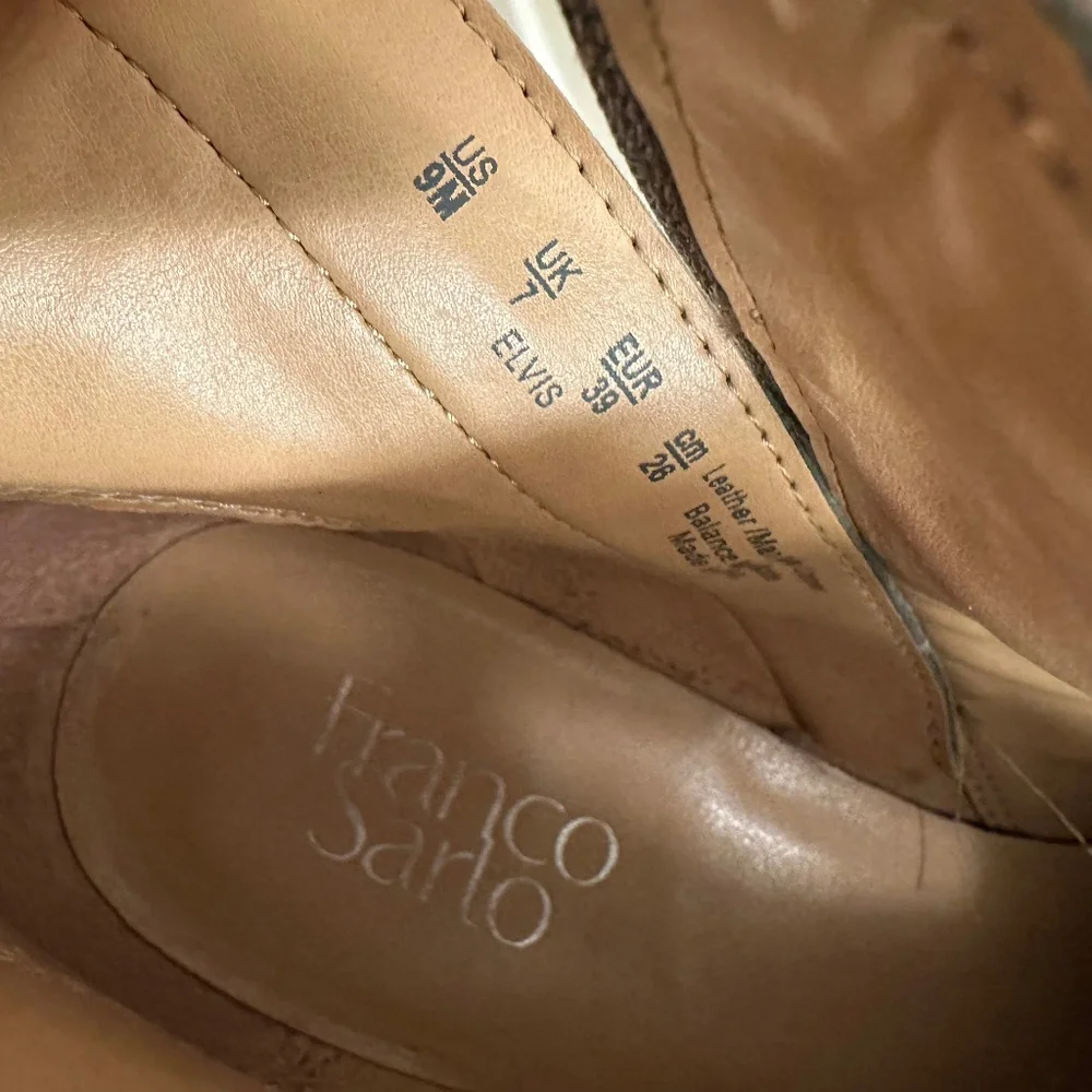 Women's Franco Sarto ankle boots taupe suede w/brown leather strap & zip SZ 9 - Picture 8 of 8